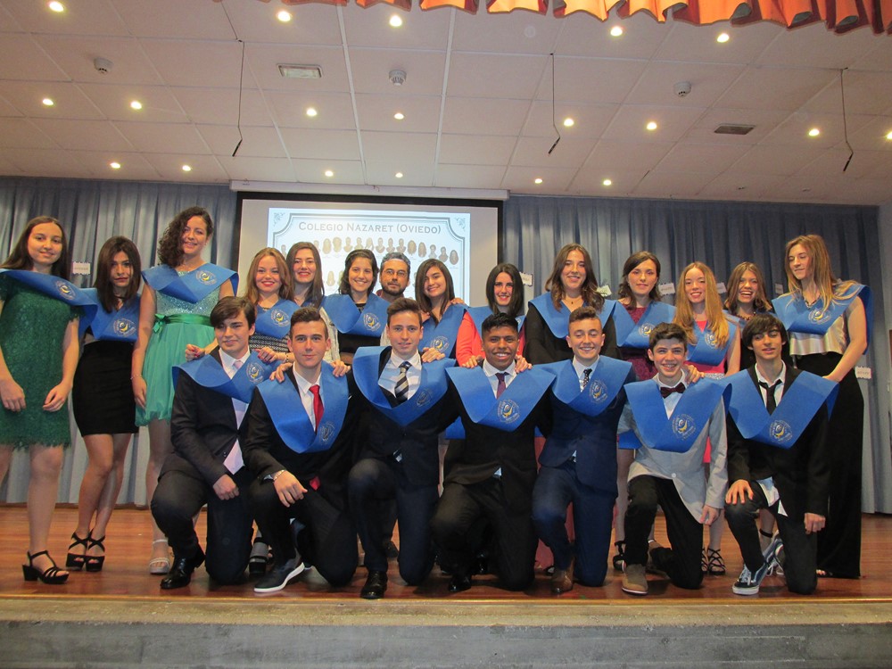 Ceremonia De Graduación De La Escuela Secundaria Norwin 2014